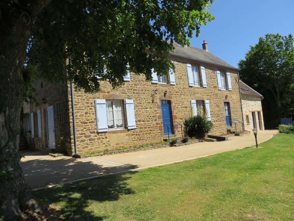 Les Quatre Saisons Bed and Breakfast Moitron-sur-Sarthe Esterno foto
